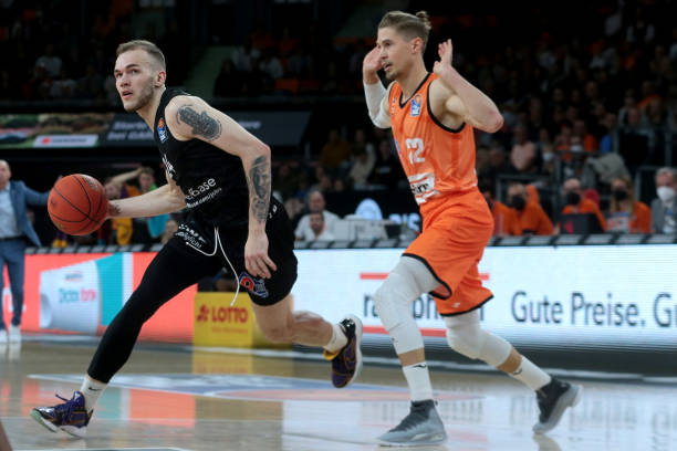 内线球员 内线球员